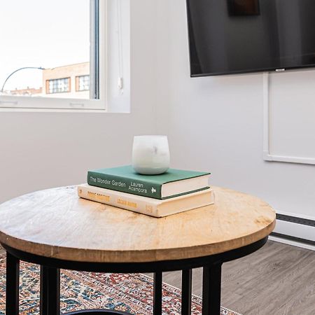 Wonderful New Studio Close To Mount Royal By Den Stays Montréal Quarto foto