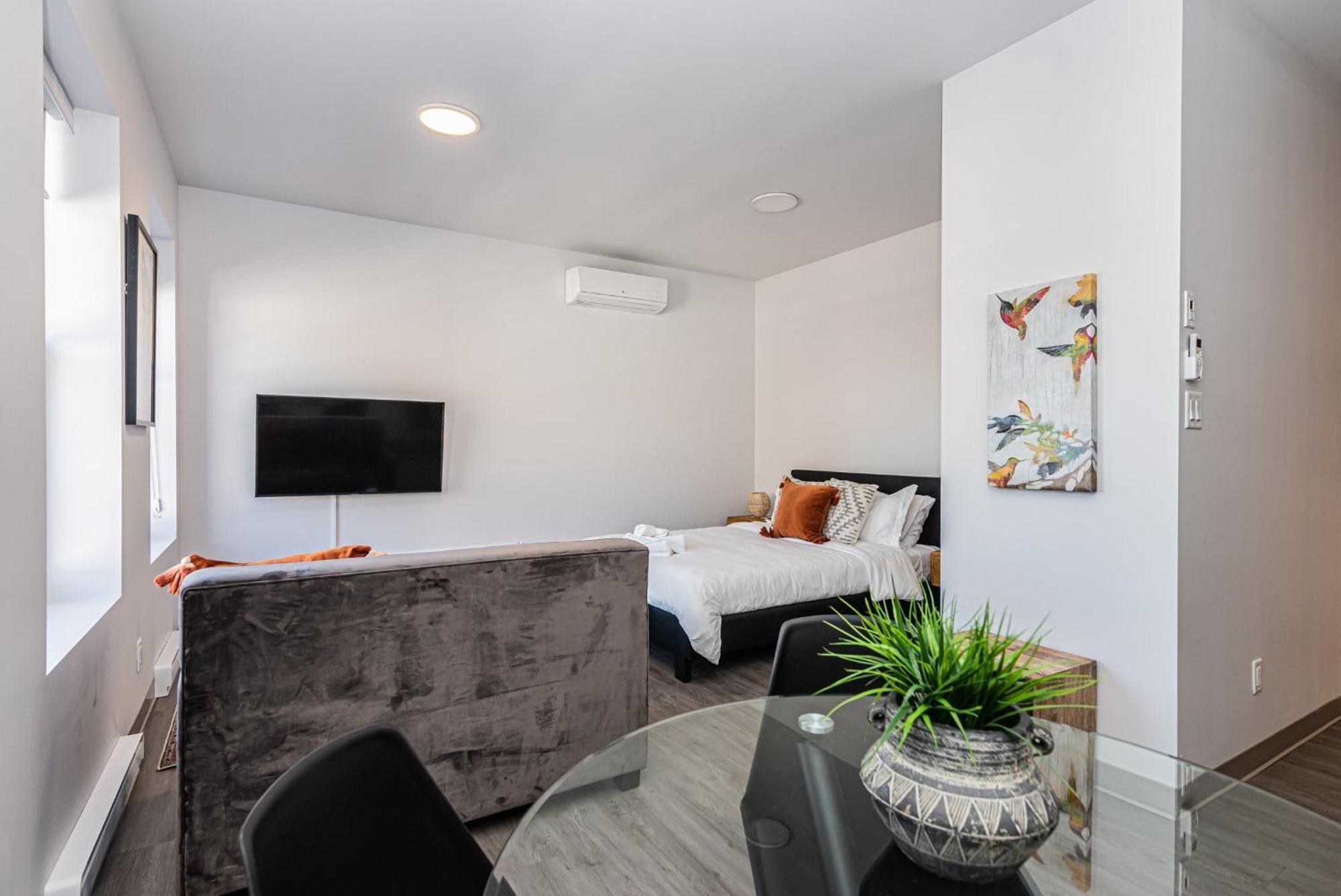 Wonderful New Studio Close To Mount Royal By Den Stays Montréal Quarto foto